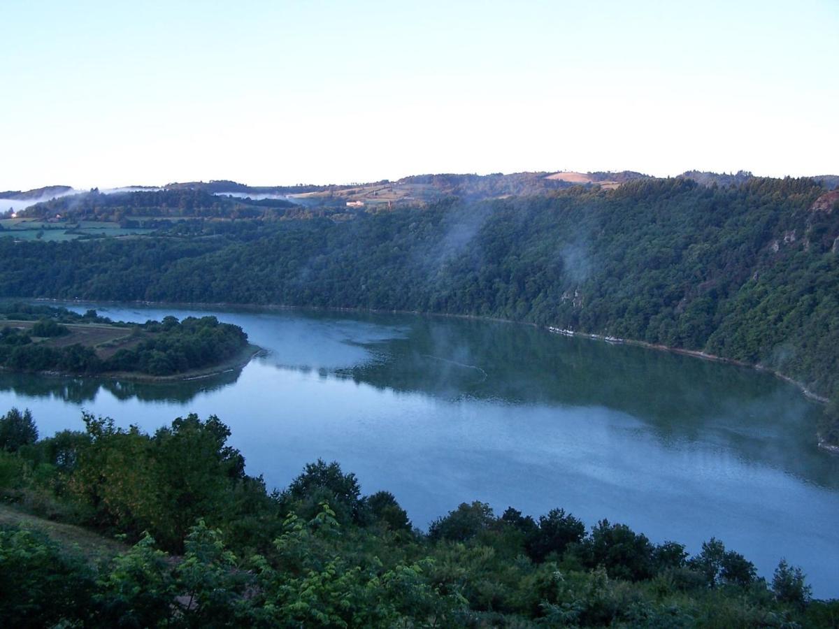 O Fil De L'Eau - Gite En Bord De Lac Saint-Jean-Saint-Maurice-sur-Loire 外观 照片